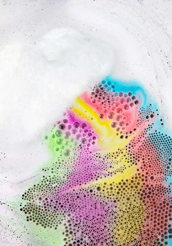 Fizzing Rainbow Cloud | BATH BOMB