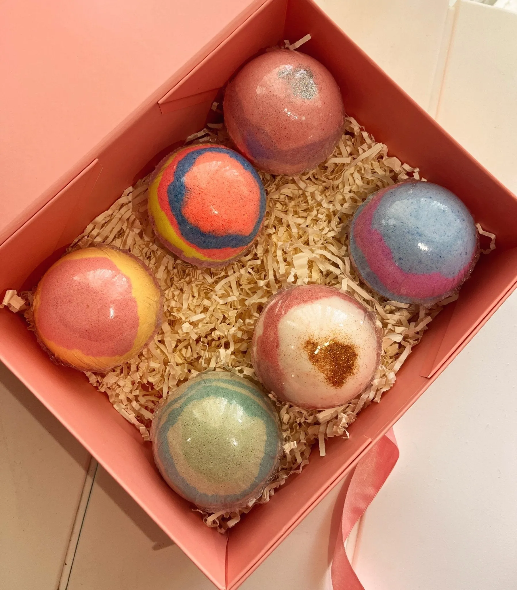 Relaxing Bath Bombs- Set of 6 Gifting Pack